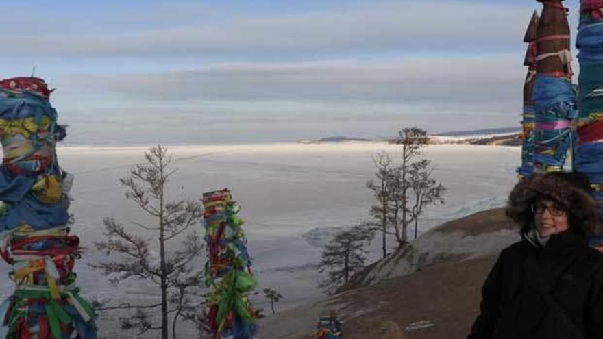 Arís Fernández, en el lago Baikal.