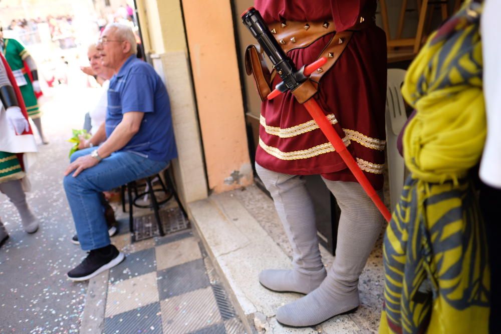 Desaparecida hace décadas. La comparsa mora, ausente en el último siglo, regresó por un día con el jefe de los «Moro Vells» al mando