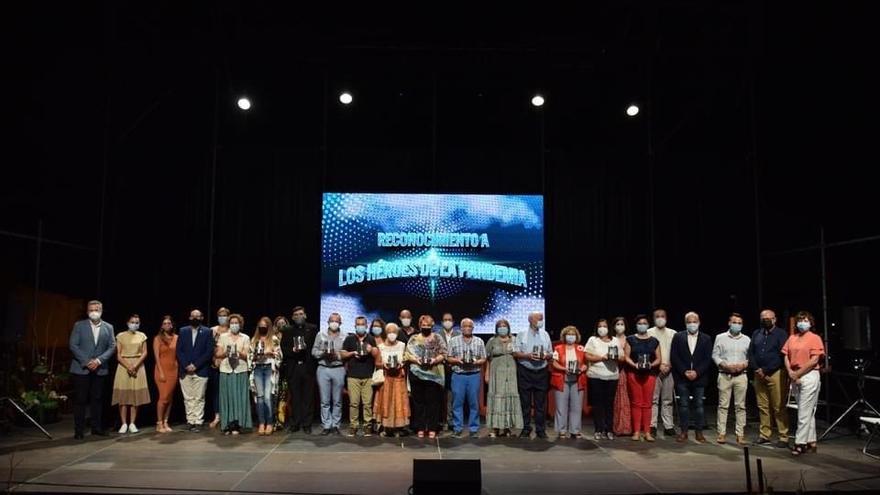 Foto de familia de la Gala &#039;Héroes de la Pandemia&#039;