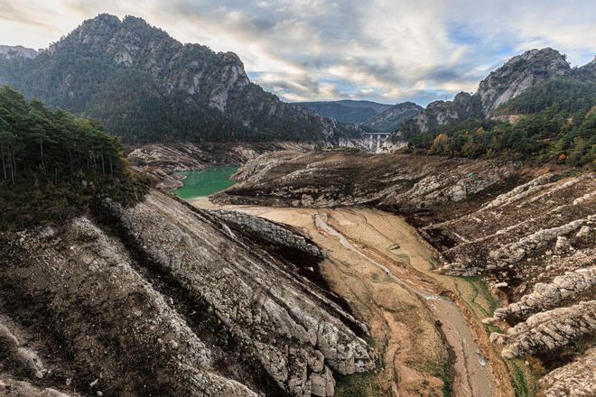 Imatges d'un moment crític: Catalunya viu l’episodi de sequera més greu registrat mai