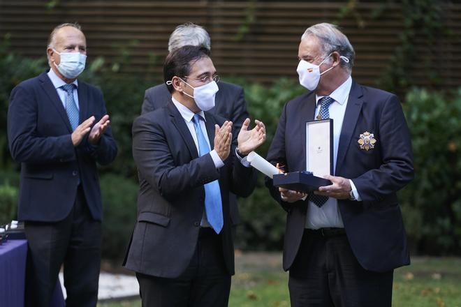 Condecorados los diplomáticos españoles que gestionaron la evacuación en Afganistán