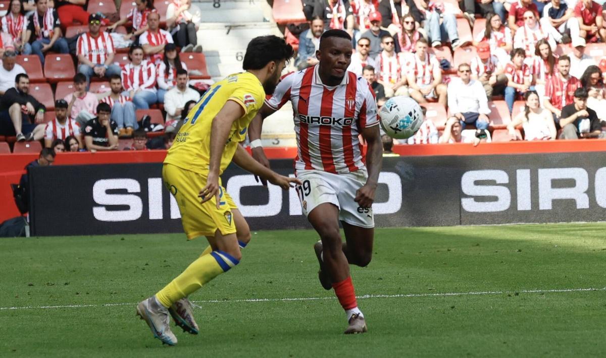 EN IMÁGENES: Victoria del Sporting frente al Cádiz en El Molinón