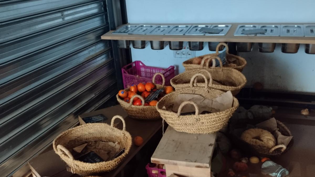Estado en el que quedó la tienda tras la dana.