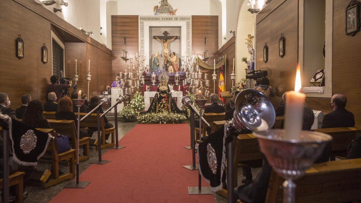 Puertas restauradas en la capilla del convento de las Monjas de la Sangre