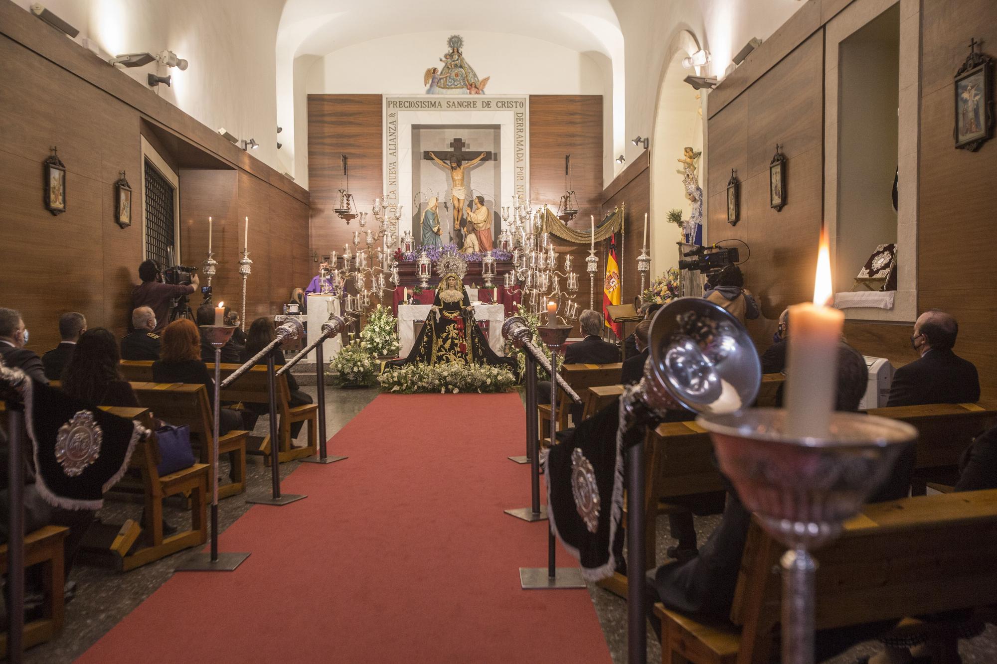 Puertas restauradas en la capilla del convento de las Monjas de la Sangre