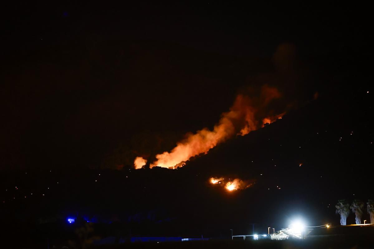 Incendio forestal junto al Castillo de la Albaida