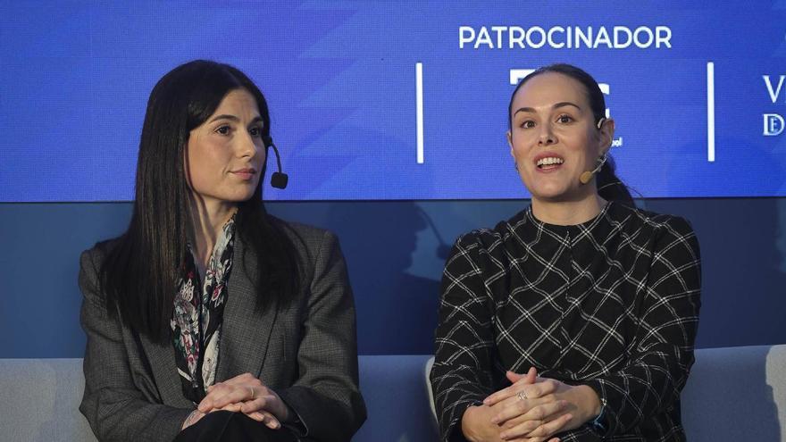 Mar Simarro, del equipo de Comunicación, Personas y Talento de Grupo La Plana; e Ibaia Piquer, responsable de Comunicación, Cultura y Marca Empleadora del Grupo La Plana.