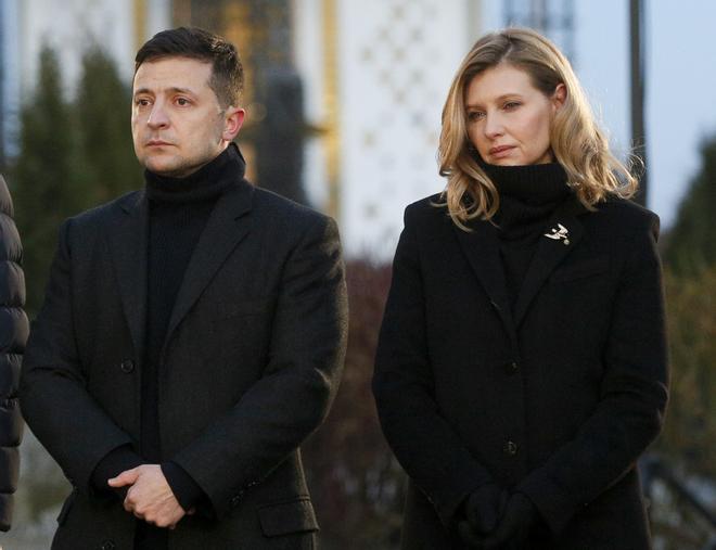 Volodymyr Zelenskiy y su mujer Olena en Kyiv, Ucrania