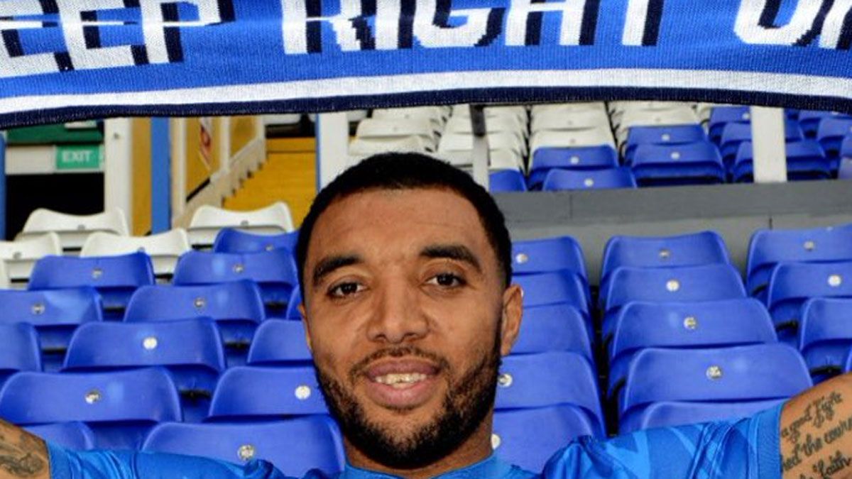 Troy Deeney denuncia los mensajes racistas que recibe