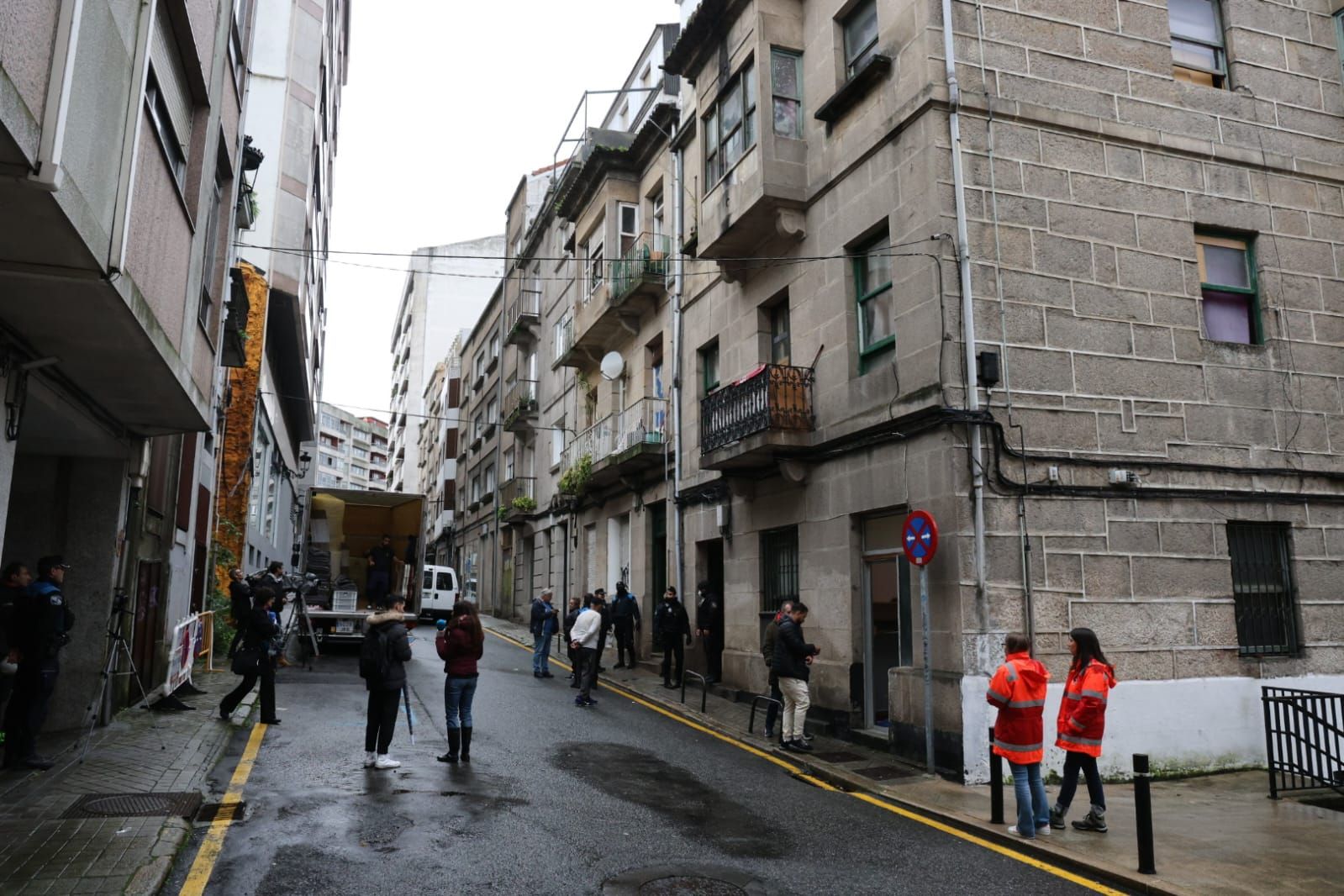 Desalojo forzoso de dos pensiones clandestinas en el centro de Vigo