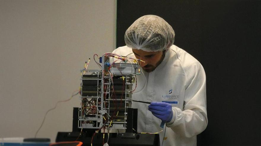 Una red de satélites contra la pesca ilegal y los vertidos contaminantes: así es el proyecto Lusíada