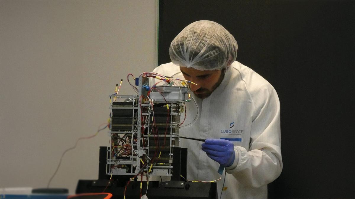 Uno de los satélites del programa Lusíada
