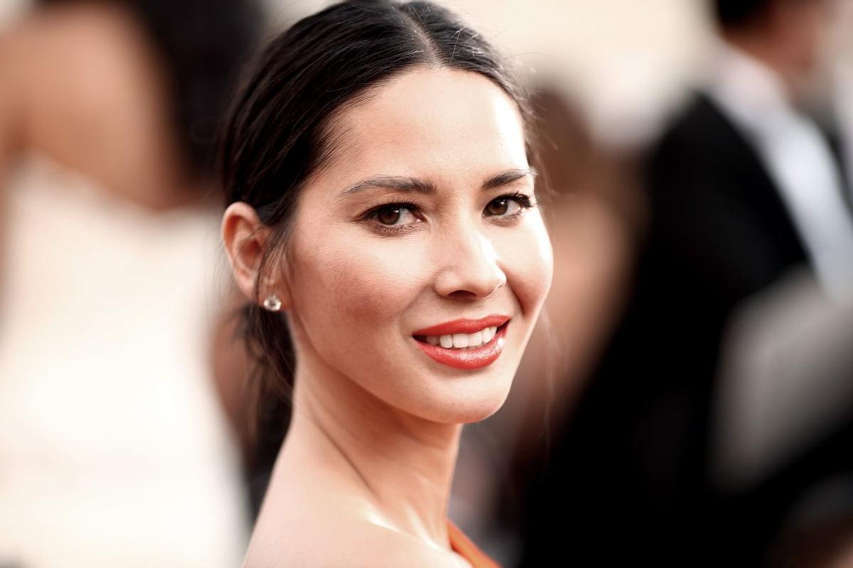 Premios Oscar 2016: el maquillaje de Olivia Munn