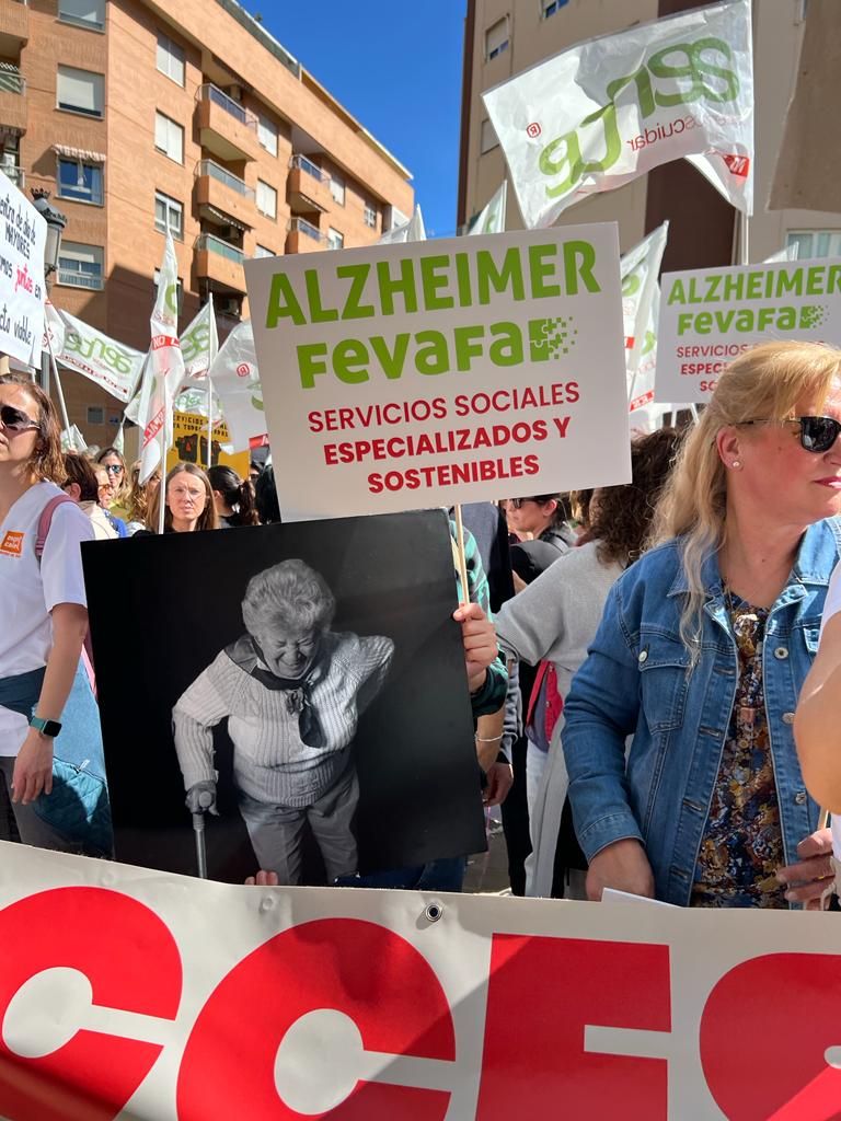La movilización se celebró a las puertas de la Conselleria de Igualdad y Políticas Inclusivas