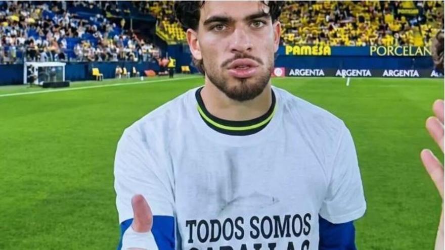 Insultos y amenazas contra el futbolista Abde por lucir una camiseta de apoyo a Ceuta: "mañana pasarás la peor hora de tu vida"