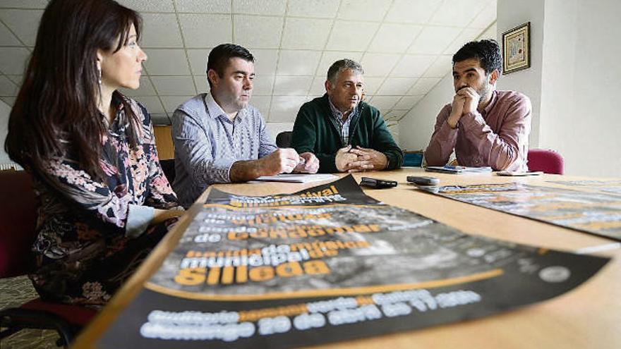 Ana Luisa González, Herminio Gómez, Manuel Cuíña y Rafael Agulló presentaron el festival.  // Bernabé/J. L.