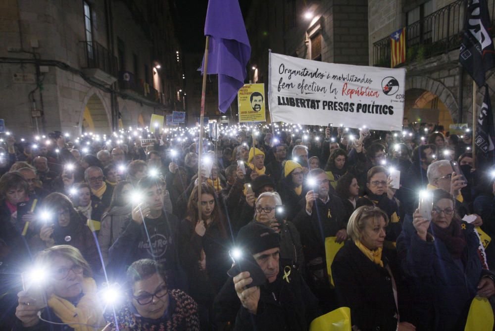 Concentració a la Plaça del Vi.