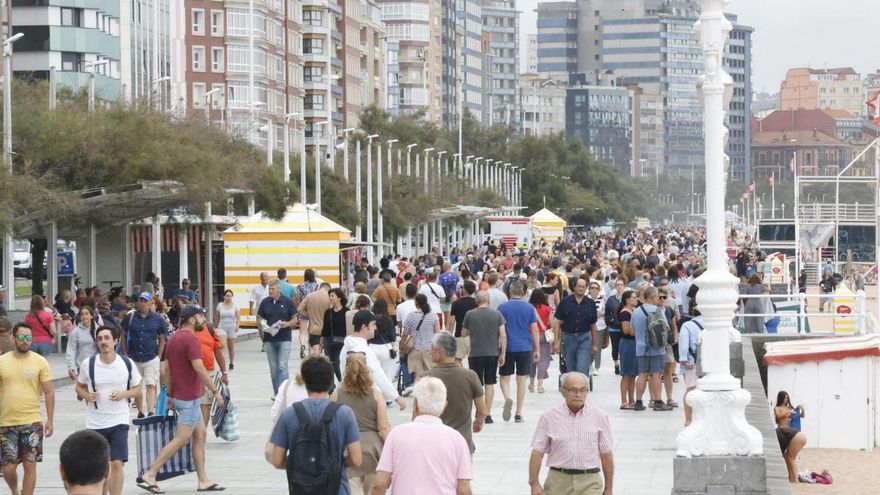 Los hoteles &quot;se disparan&quot; con la Semana Grande de Gijón: &quot;Hay muchas cosas que hacer&quot;