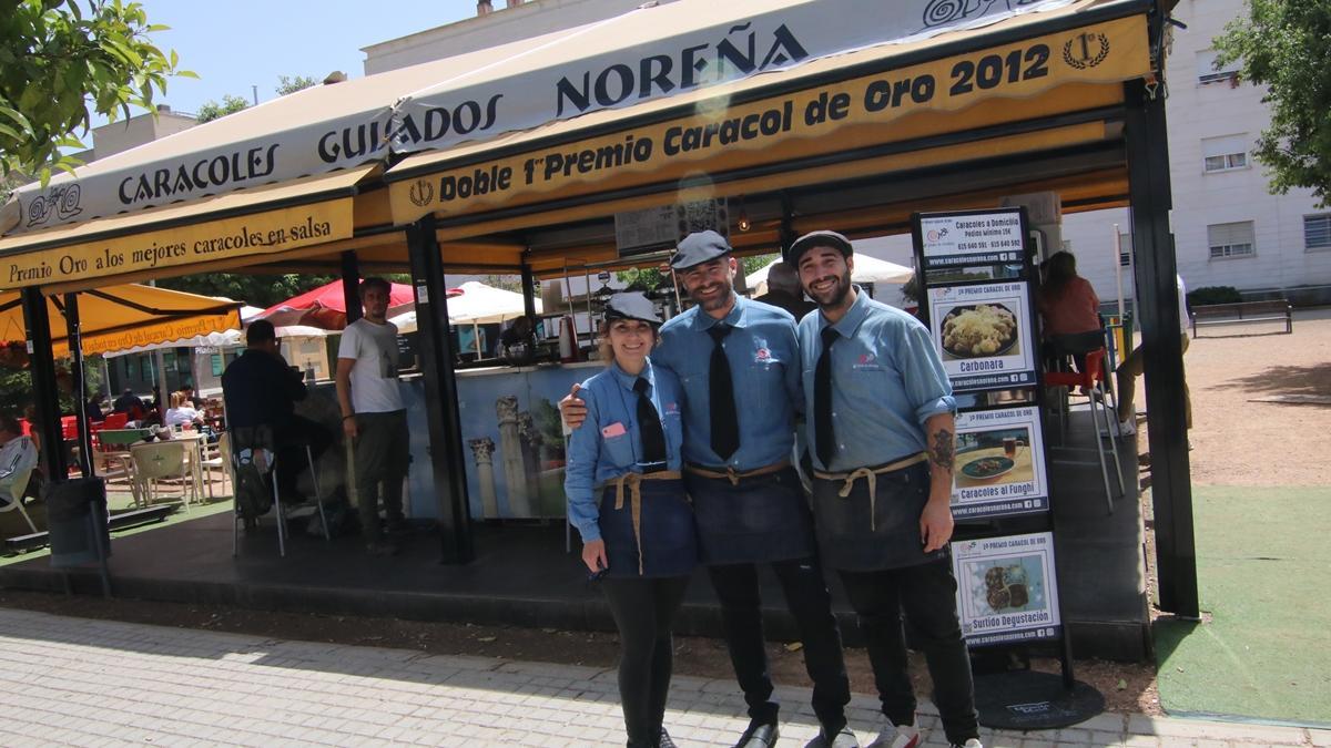 Los responsables de los puestos Noreña, en el ubicado en Isla Fuerteventura