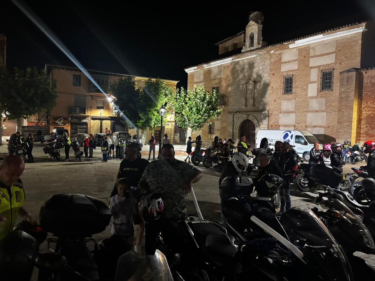 Toro se rinde al motor: emotivo desfile de antorchas y homenaje en la Plaza Mayor