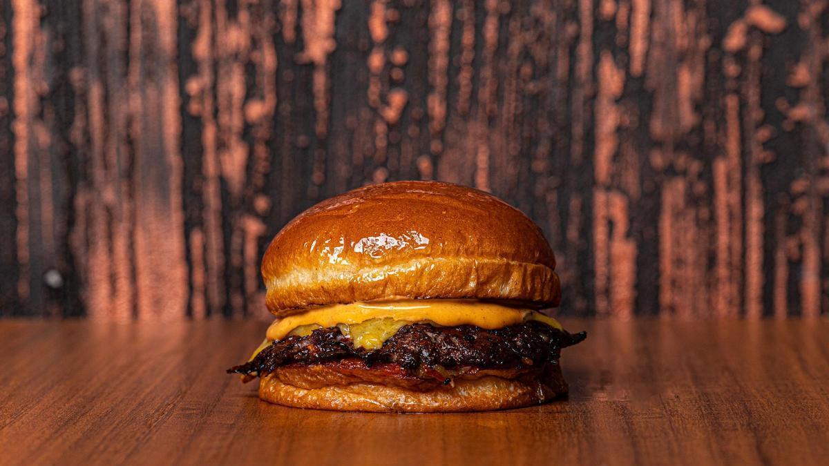 Dos restaurantes regalarán burgers y dürüms durante 15 días en Zaragoza a cambio de mensajes positivos en redes