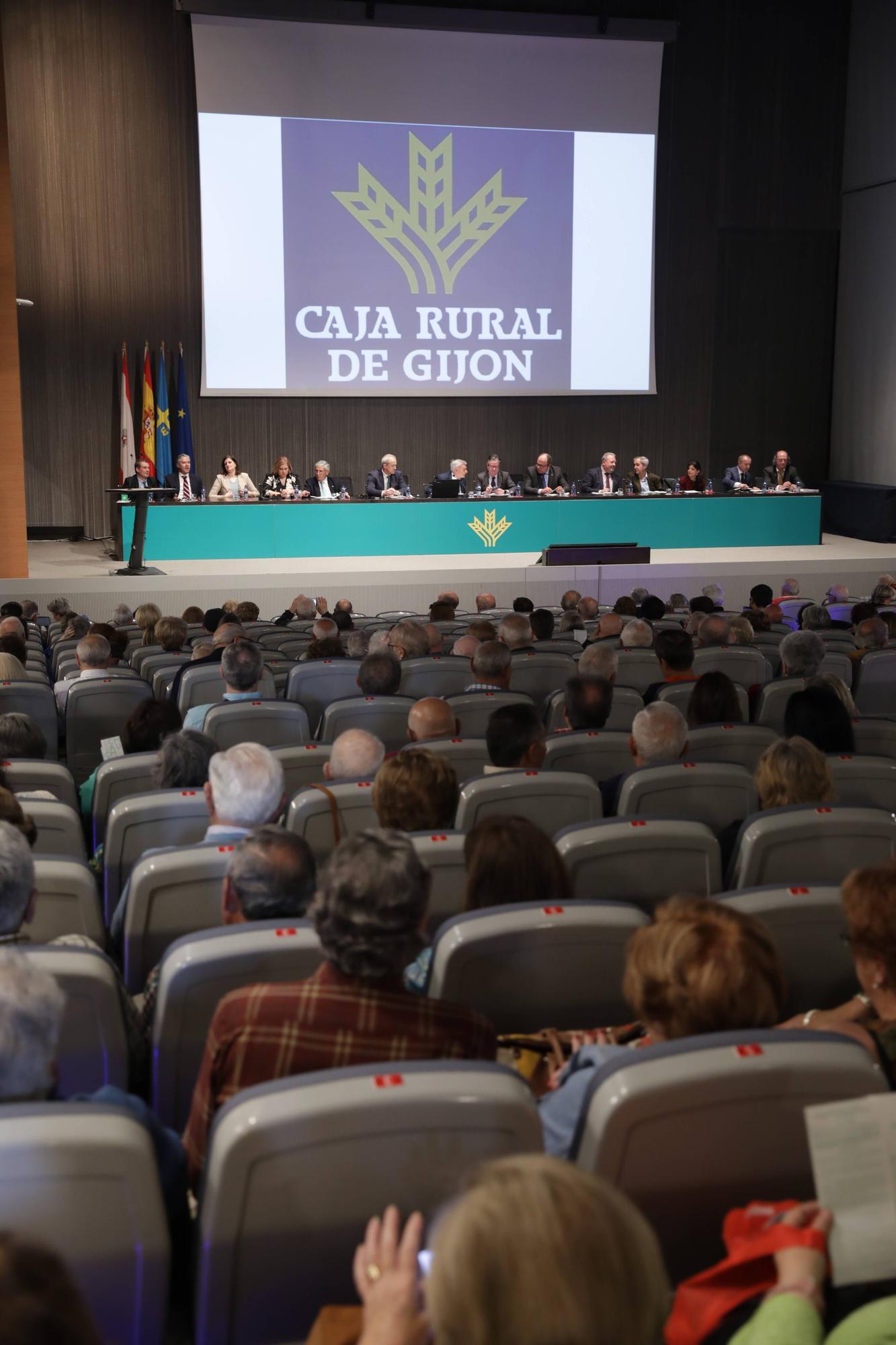 La asamblea de Caja Rural de Gijón, en imágenes