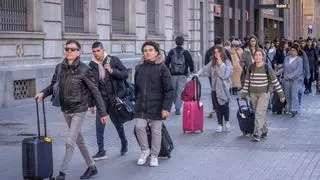 La consellera de Economia cita a los hoteleros tras su rechazo frontal a la subida de la tasa turística