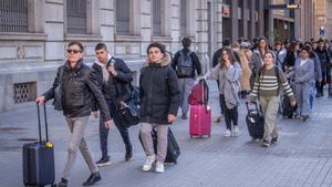 Los hoteleros cargan contra la subida de la tasa turística: ¿Critican a Trump por los aranceles y ahora nos gravan a nosotros?