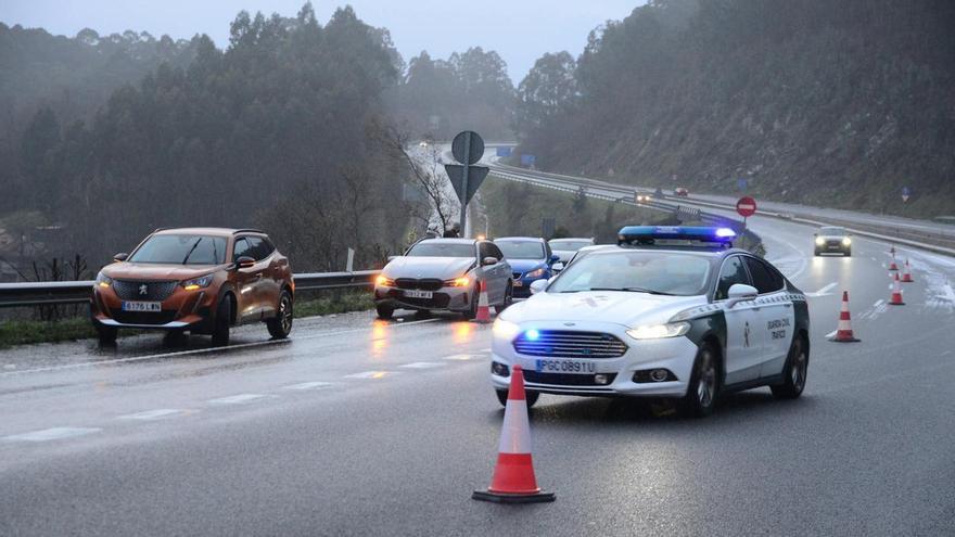 Uno de los accidentes que provocó la caída de granizo en la Autovía do Morrazo