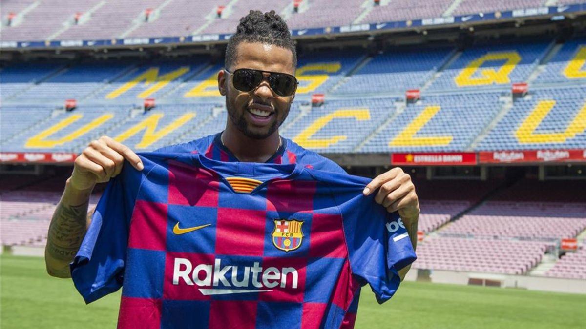 D'Angelo Russell posó en el Camp Nou