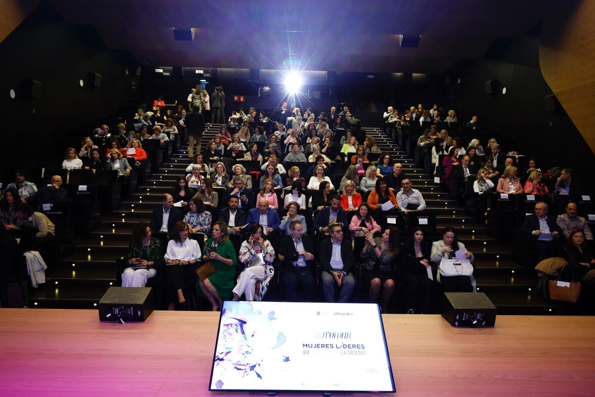 En imágenes | El Periódico de Aragón organiza el foro eWoman en el CaixaFórum