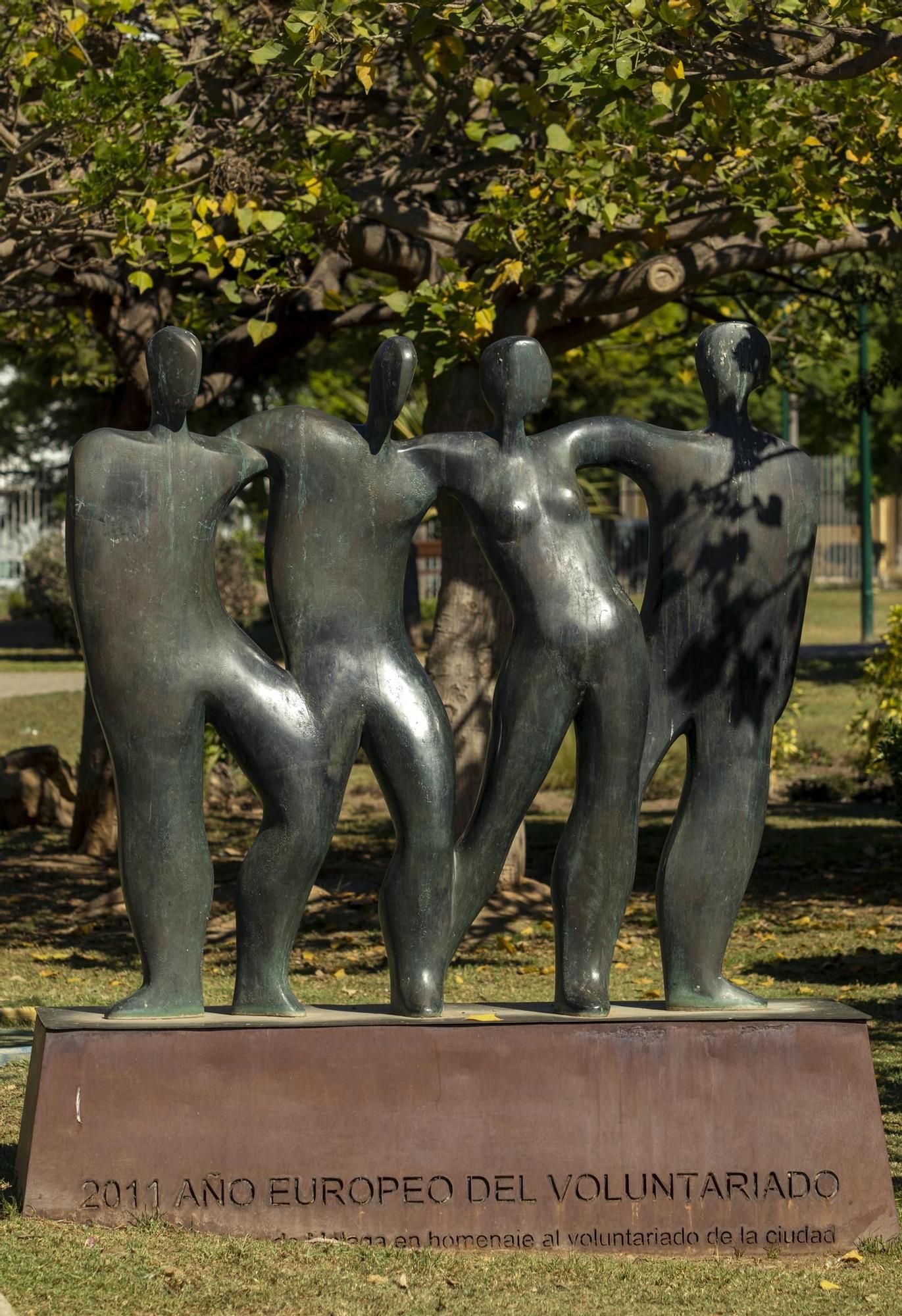 'Monumento al voluntariado', en el parque de Huelin