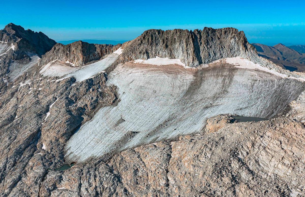 La glacera de l’Aneto va desapareixent de manera ràpida
