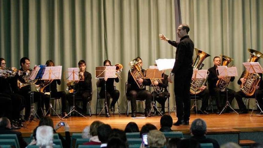 El grupo de metales del Conservatorio brilla en el Colegio Universitario