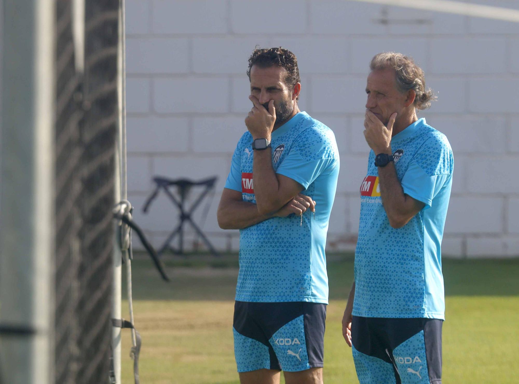 Primer entrenamiento del Valencia abierto a medios de comunicación