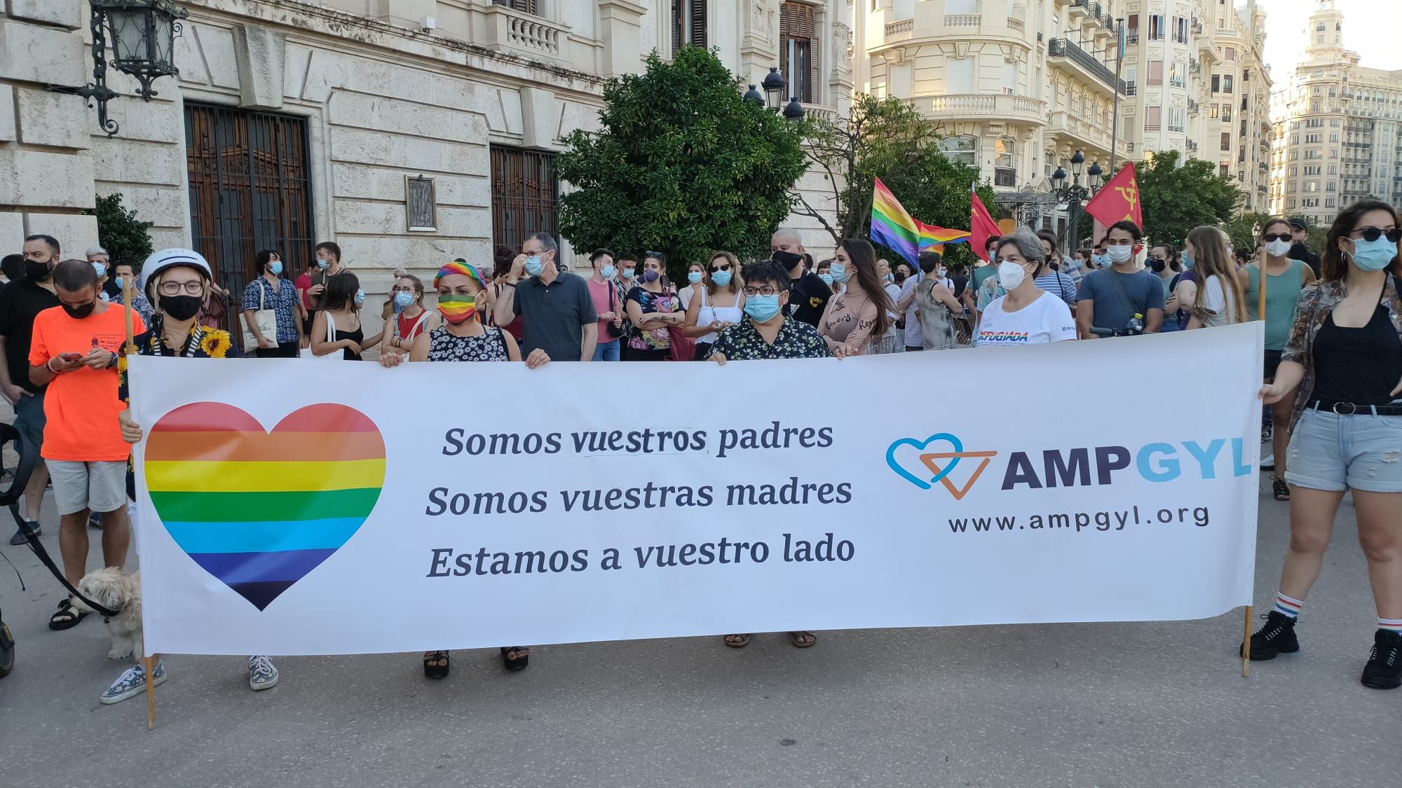 Manifestación pidiendo #JusticiaparaSamuel y contra la homofobia en València