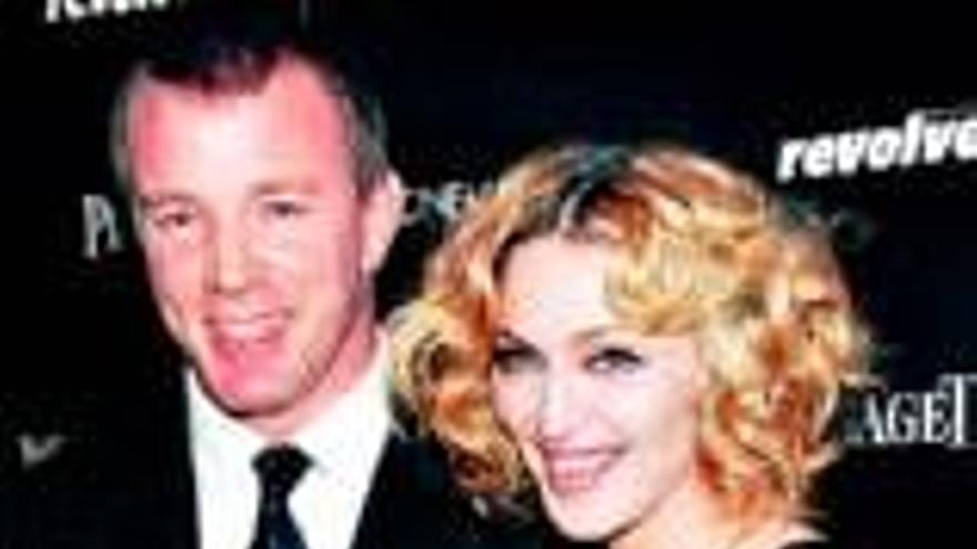 Madonna niega que haya crisis en su relación con Ritchie