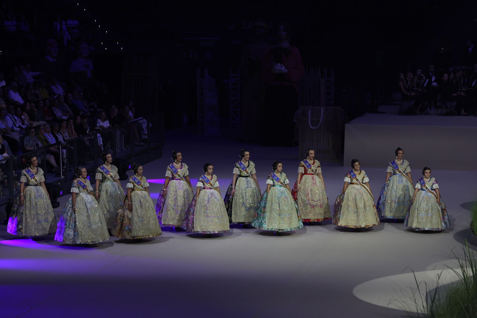 Berta Peiró y Lucía García dicen adiós a su año como falleras mayores de València 2025