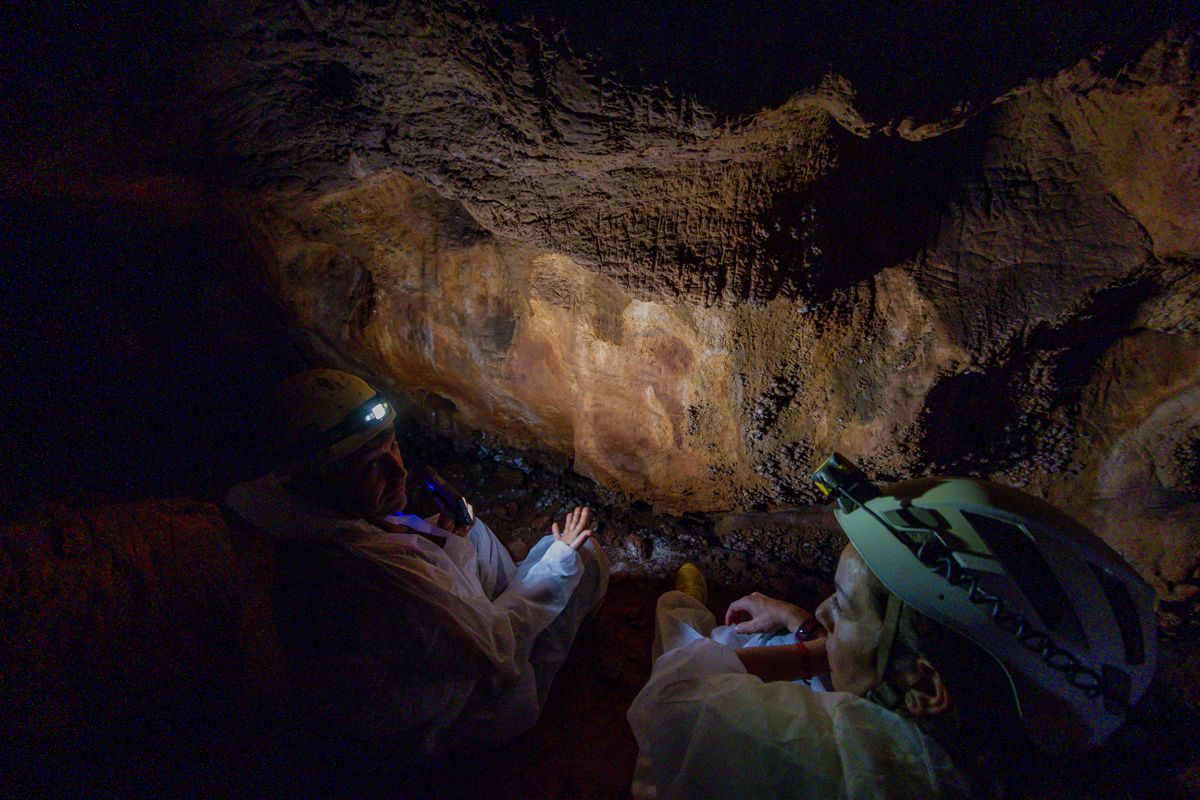 Visita a la cueva de Maltravieso en Cáceres