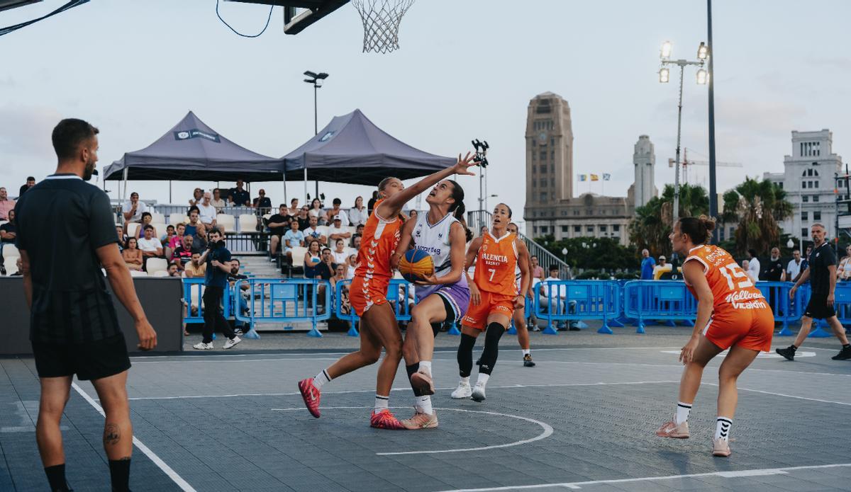 El equipo femenino del Valencia Basket finalizó el cuarta posición.