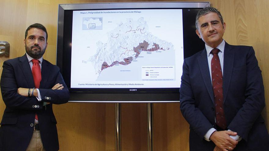 Jacobo Florido y Francisco García durante la presentación del estudio de la Fundación Madeca.