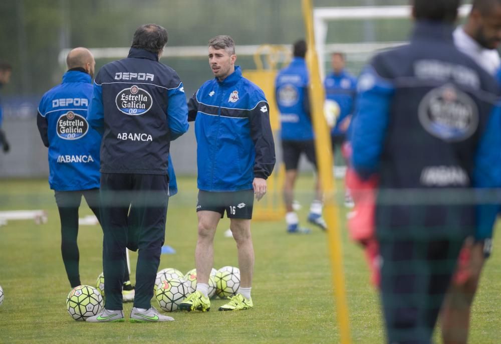 Luisinho se entrena con sus compañeros