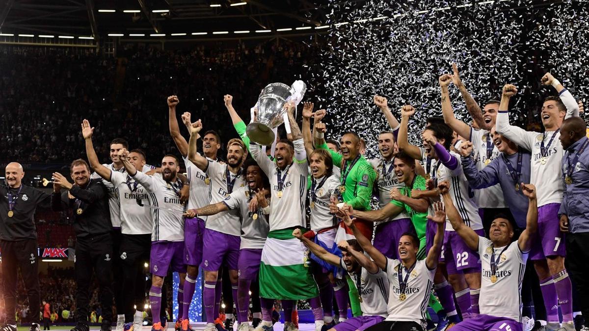 El Madrid celebra su duodécima Copa de Europa tras ganar a la Champions.