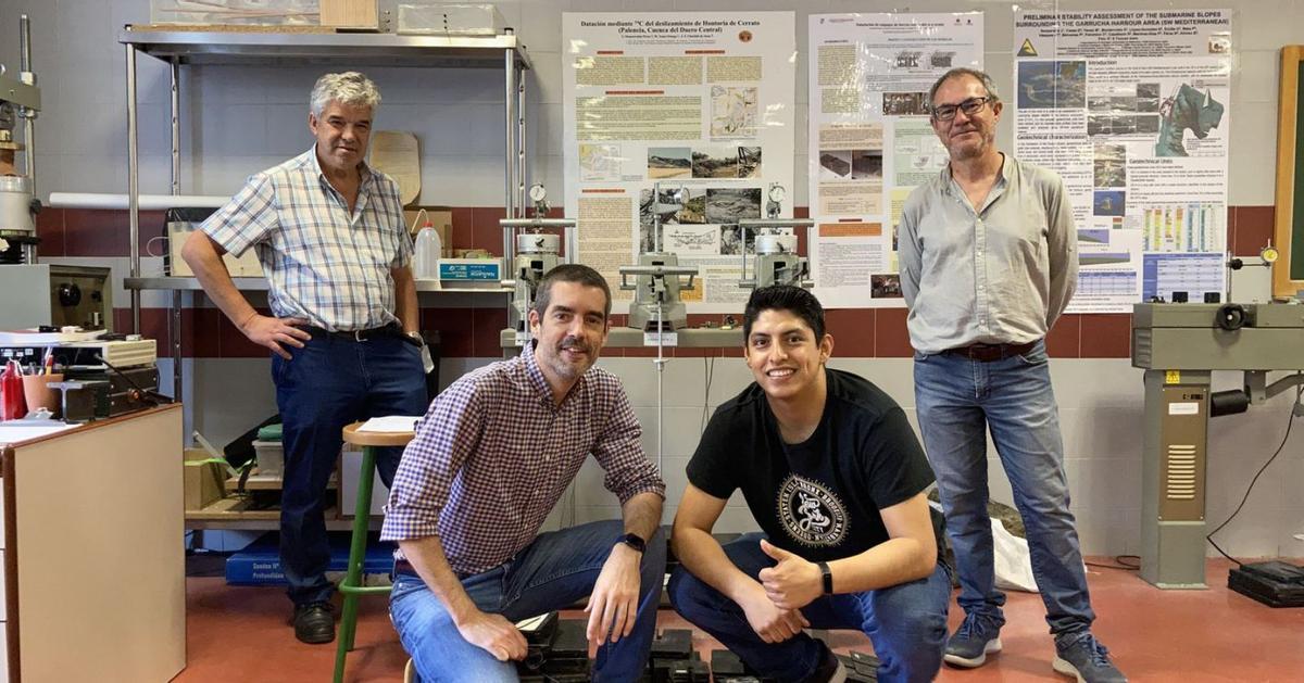 Arriba, desde la izquierda, José Nespereira, Isabel Revilla, Ketzalzin Vázquez, Crhistian Coronado, Natividad Antón, Serafín Monterrubio y José Luis Pérez. Debajo, Brandon Alexis Moreno (de negro) en el laboratorio y a la izquierda, dos de los estudiantes mexicanos en el Campus Viriato. |