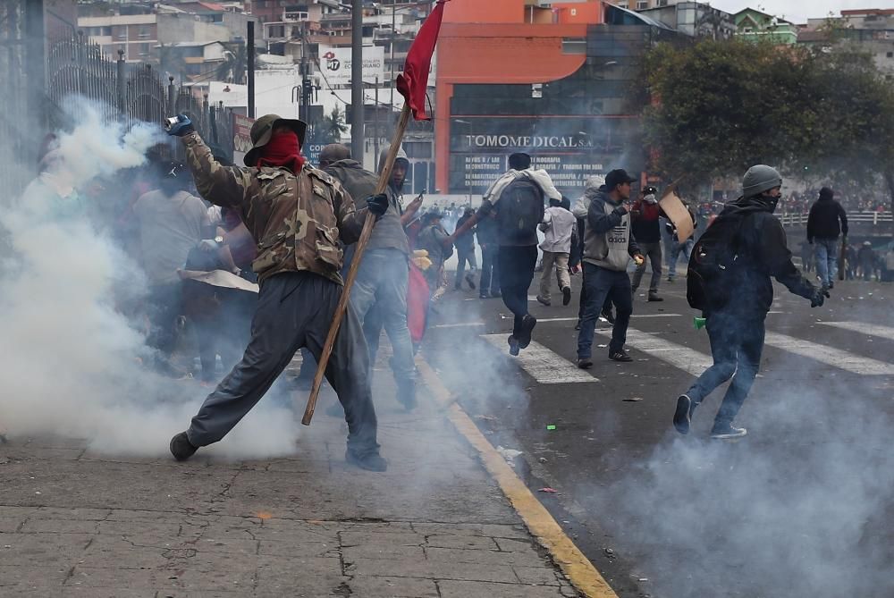 Protestas y disturbios en Ecuador