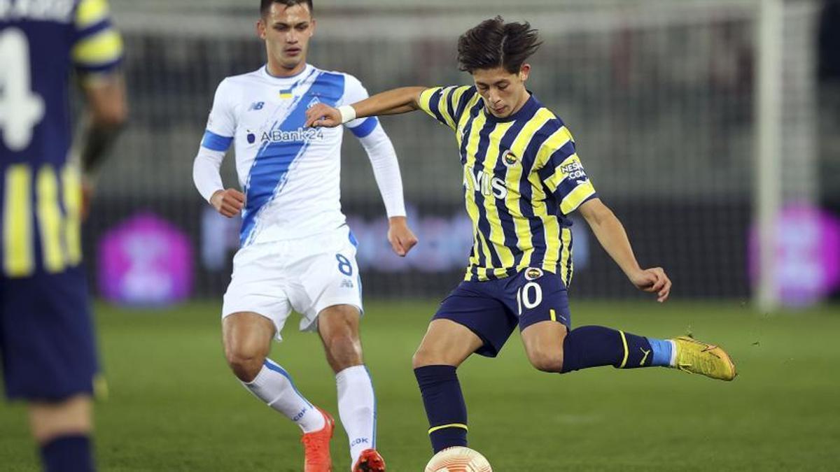 Arda Güler, durante un partido de la pasada temporada con el Fenerbahce.