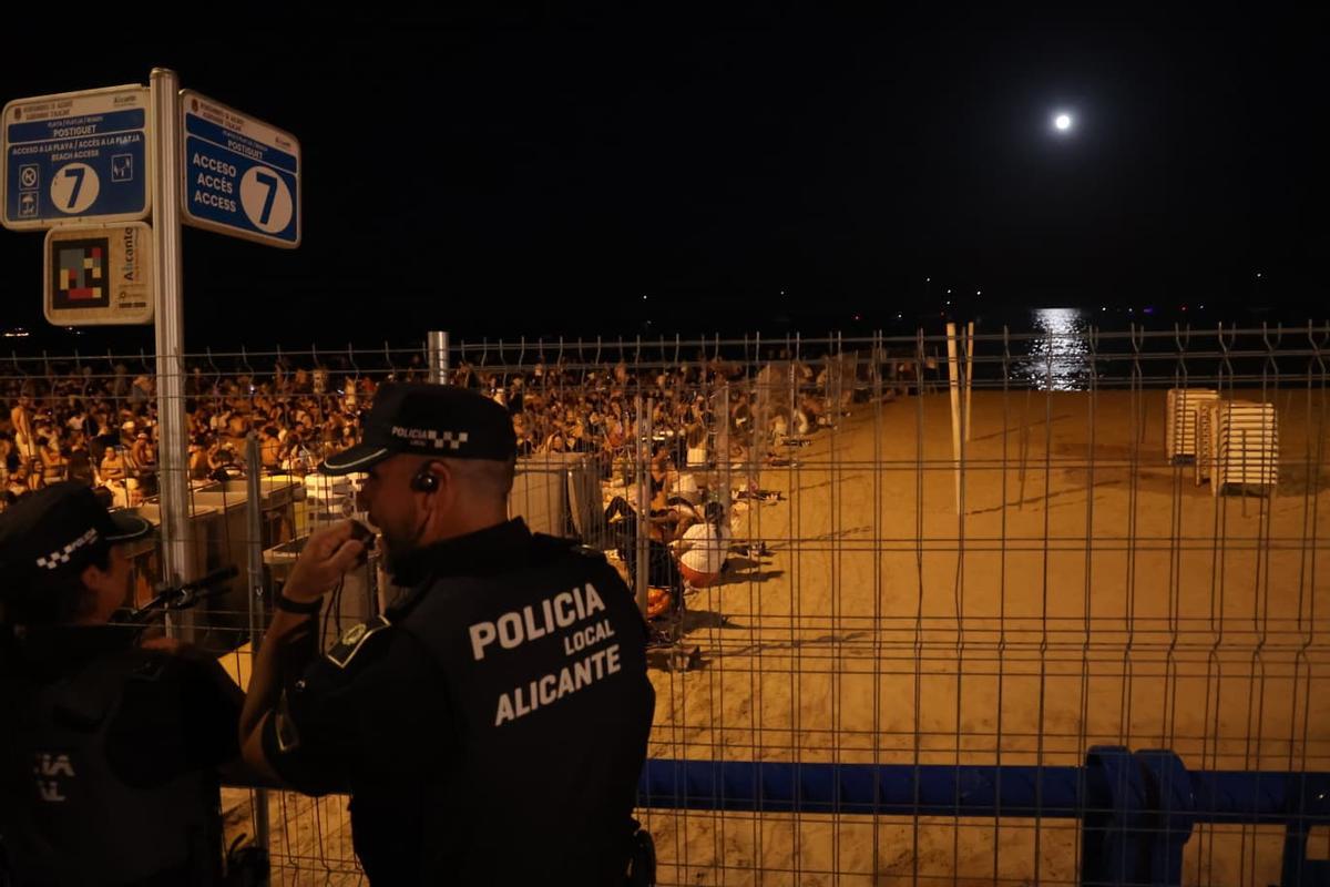 Última noche de fuegos artificiales de Hogueras: broche final a un certamen marcado por la nueva ubicación