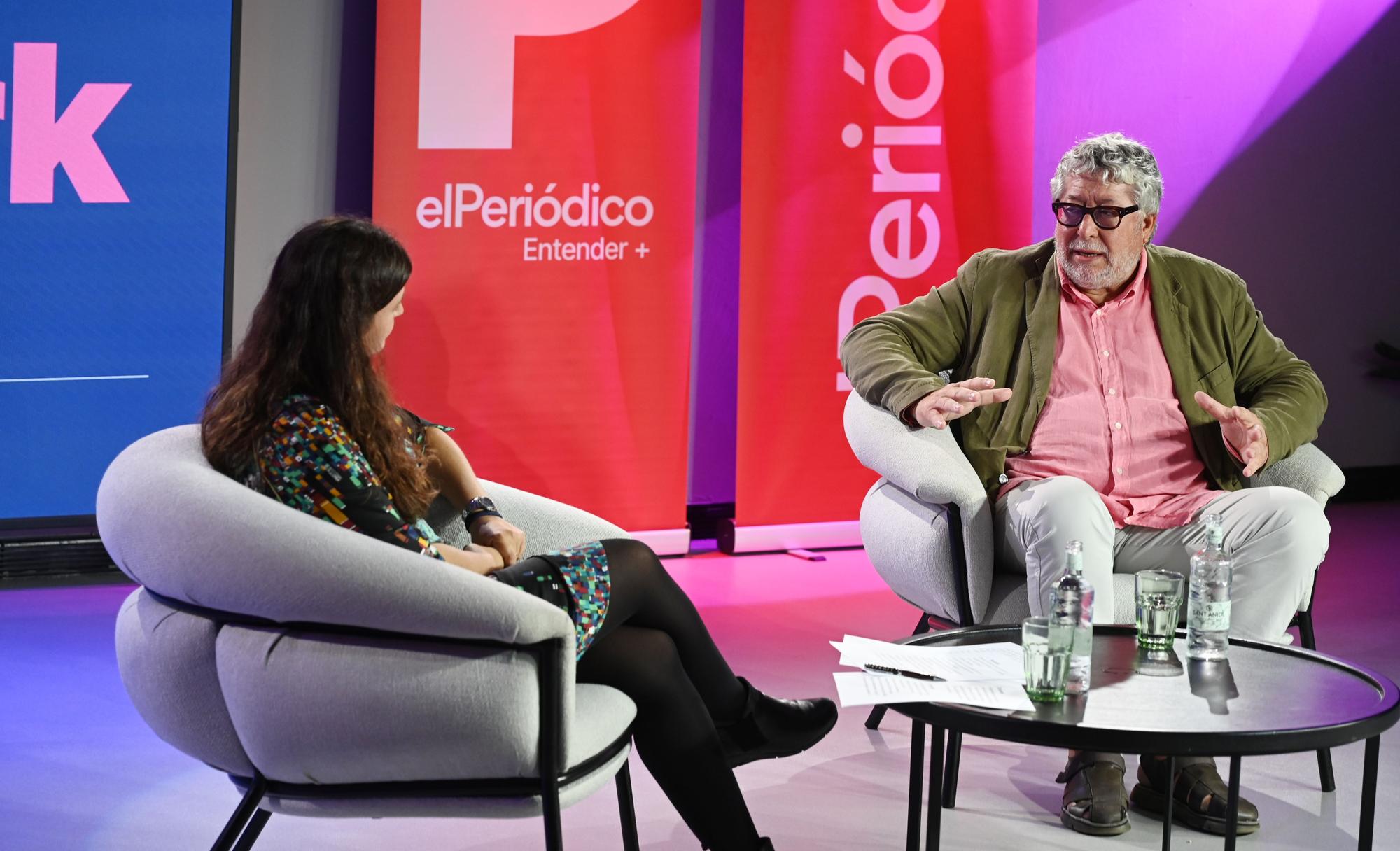 Barcelona. 13.10.2022. Barcelona. La periodista de El Periódico, Txell M. Paune, conversa con el vicepresidente ejecutivo de AMB, Antonio Balmón, en Casa Seat, dentro del ciclo de encuentros Afterwork de El Periódico. Fotografía de Jordi Cotrina