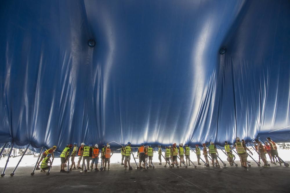 La compañía inicia en el recinto de Rabasa el montaje de la gran carpa de su espectaculo 'Totem'