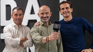 Toni Cuquerella, Antonio Lobato y Pedro de la Rosa, el equipo de comentaristas de la Fórmula 1 en DAZN.